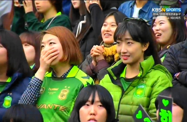 Jeonbuk Hyundai Female Fans